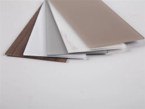 बैक पेंटेड ग्लास